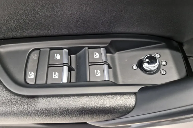 Audi Q5 din 2021 cu 46.910 km - oferta AUD129754 - foto 15