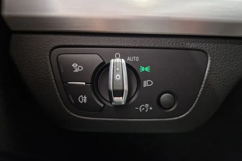 Audi Q5 din 2021 cu 46.910 km - oferta AUD129754 - foto 16