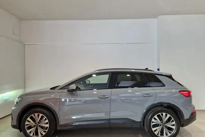 Audi Q4 din 2025 cu 5.000 km - oferta AUD129757 - foto 2