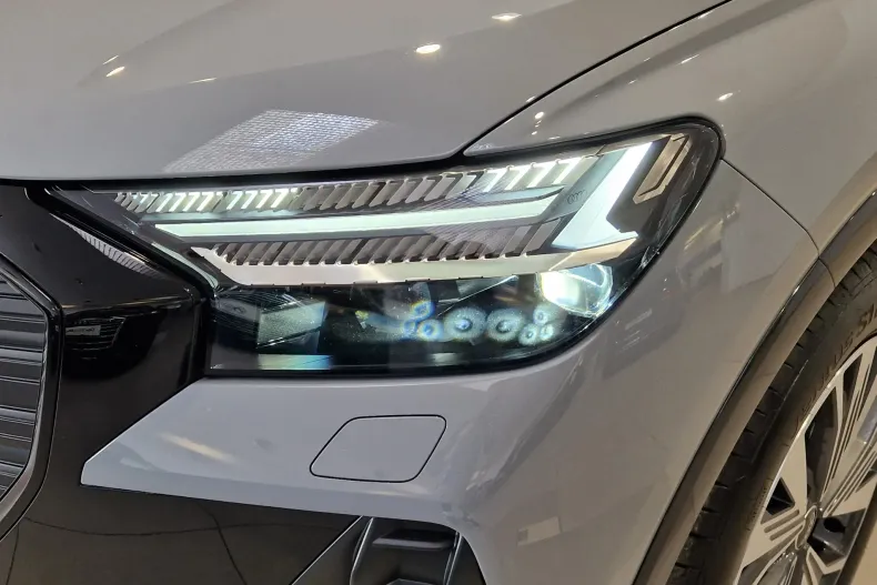 Audi Q4 din 2025 cu 5.000 km - oferta AUD129757 - foto 7