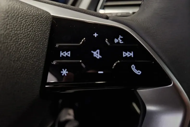 Audi Q4 din 2025 cu 5.000 km - oferta AUD129757 - foto 19