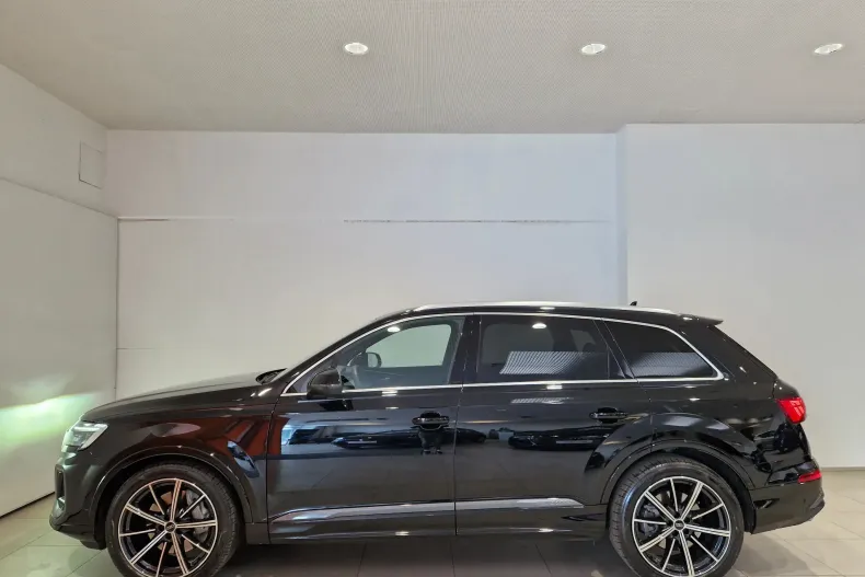Audi Q7 din 2024 cu 5.000 km - oferta AUD129760 - foto 2