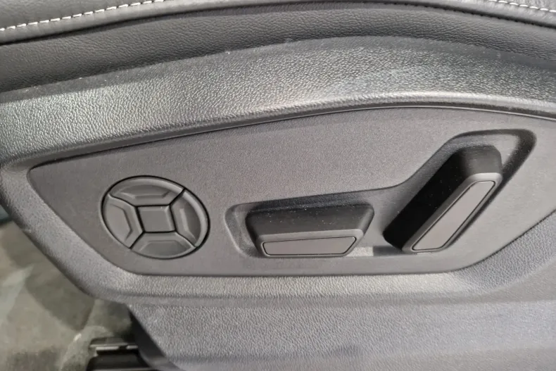 Audi Q7 din 2024 cu 5.000 km - oferta AUD129760 - foto 16