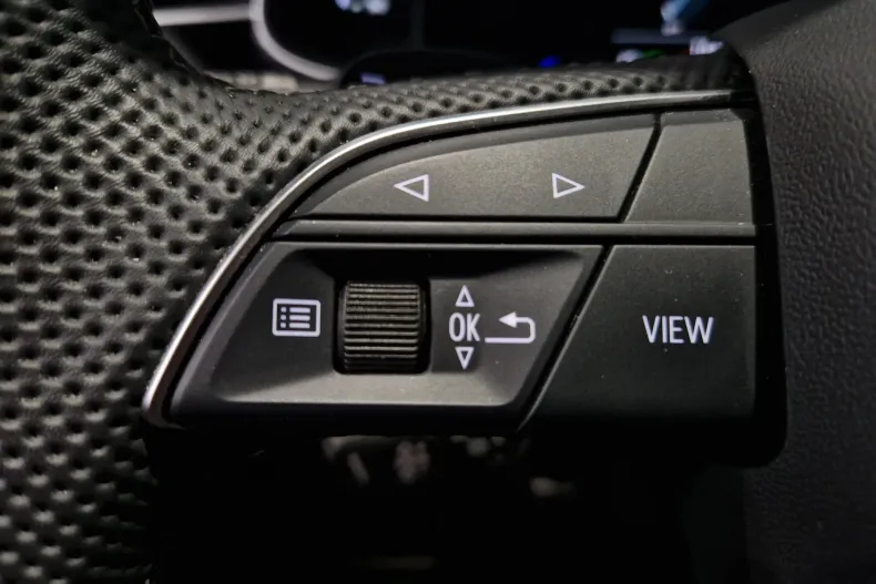 Audi Q7 din 2024 cu 5.000 km - oferta AUD129760 - foto 20