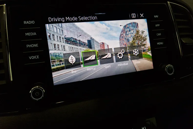 Skoda Karoq din 2020 cu 86.731 km - oferta SKO129761 - foto 24