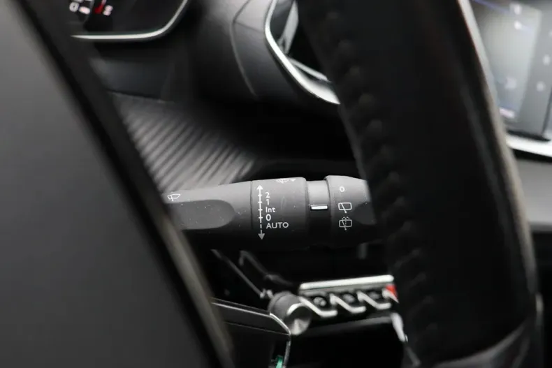 Peugeot 2008 din 2020 cu 113.404 km - oferta PEU129788 - foto 13