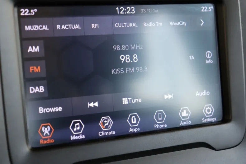 Jeep Renegade din 2021 cu 101.110 km - oferta JEE129791 - foto 24