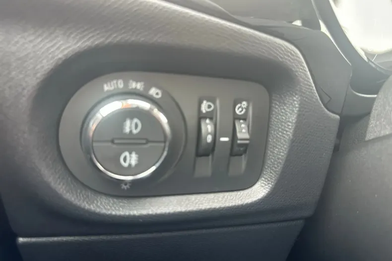 Opel Corsa din 2021 cu 33.803 km - oferta OPE129805 - foto 15