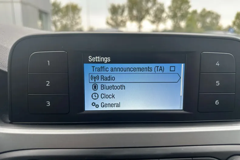 Ford Focus din 2021 cu 70.630 km - oferta FOR129808 - foto 24