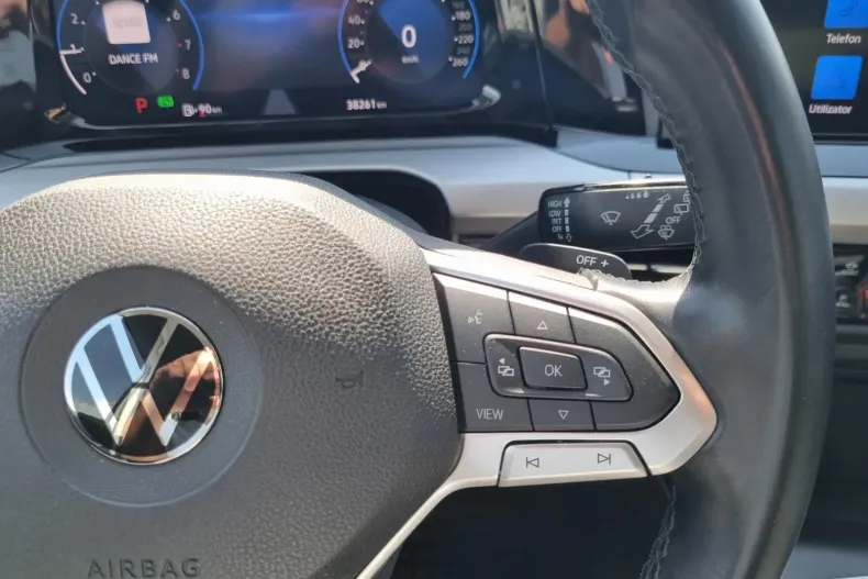 Volkswagen Golf din 2020 cu 38.203 km - oferta VOL129815 - foto 16