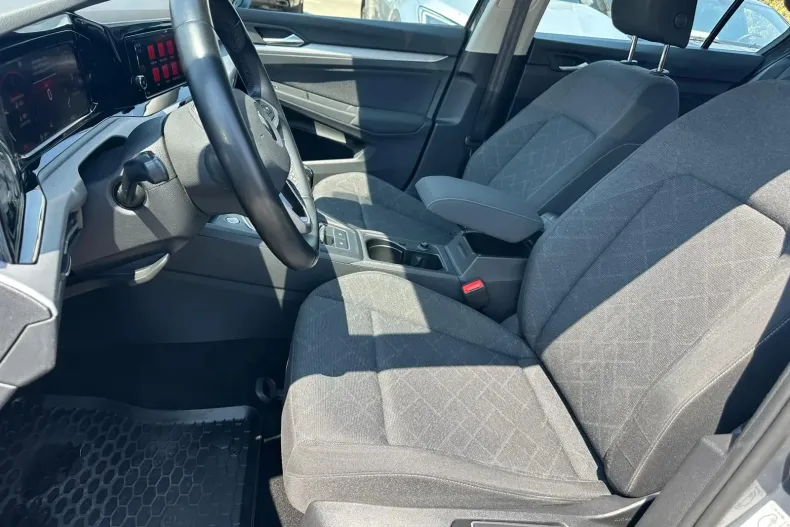 Volkswagen Golf din 2021 cu 40.281 km - oferta VOL129818 - foto 14