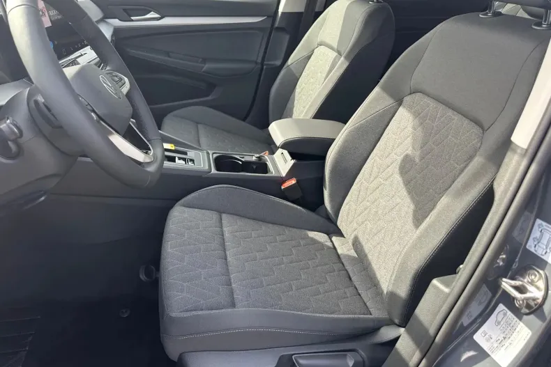 Volkswagen Golf din 2025 cu 1.500 km - oferta VOL129823 - foto 12