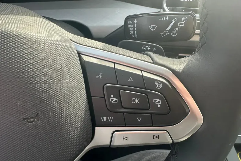 Volkswagen Golf din 2025 cu 1.500 km - oferta VOL129823 - foto 20