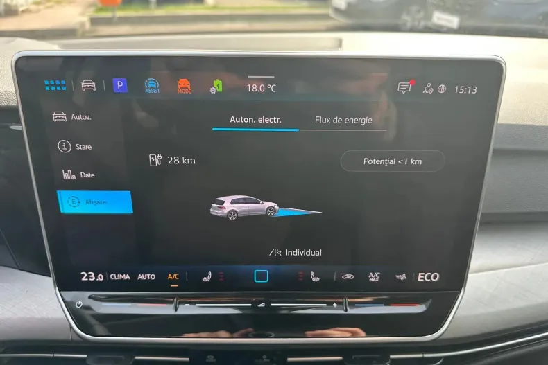 Volkswagen Golf din 2025 cu 1.500 km - oferta VOL129823 - foto 30