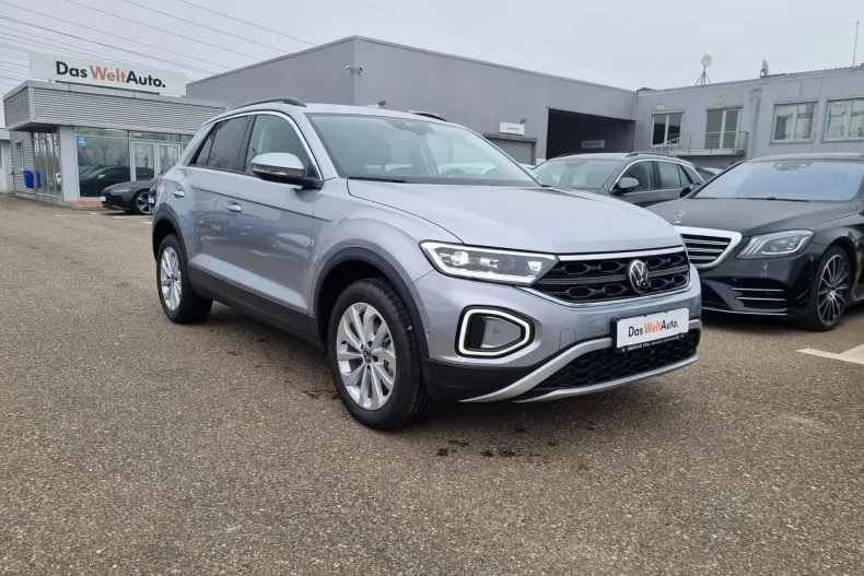 Volkswagen T-Roc din 2025 cu 100 km - oferta VOL129825 - foto 3