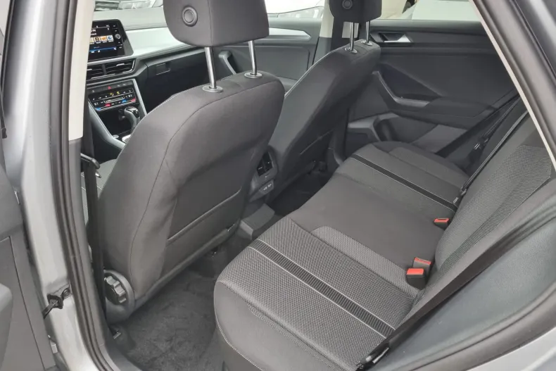 Volkswagen T-Roc din 2025 cu 100 km - oferta VOL129825 - foto 10