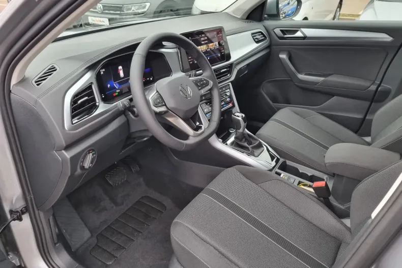 Volkswagen T-Roc din 2025 cu 100 km - oferta VOL129825 - foto 11