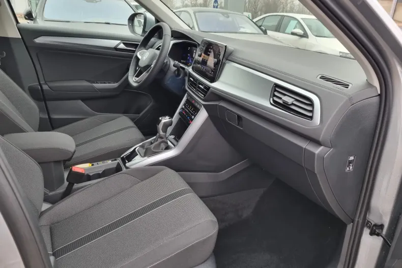 Volkswagen T-Roc din 2025 cu 100 km - oferta VOL129825 - foto 12