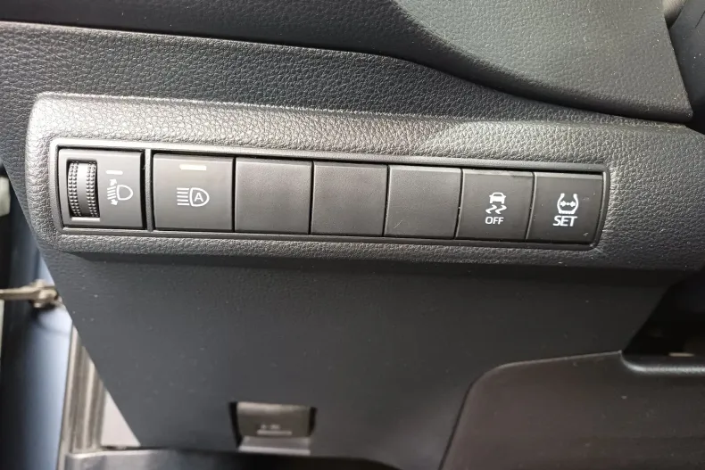 Toyota Corolla din 2020 cu 100.753 km - oferta TOY129828 - foto 9