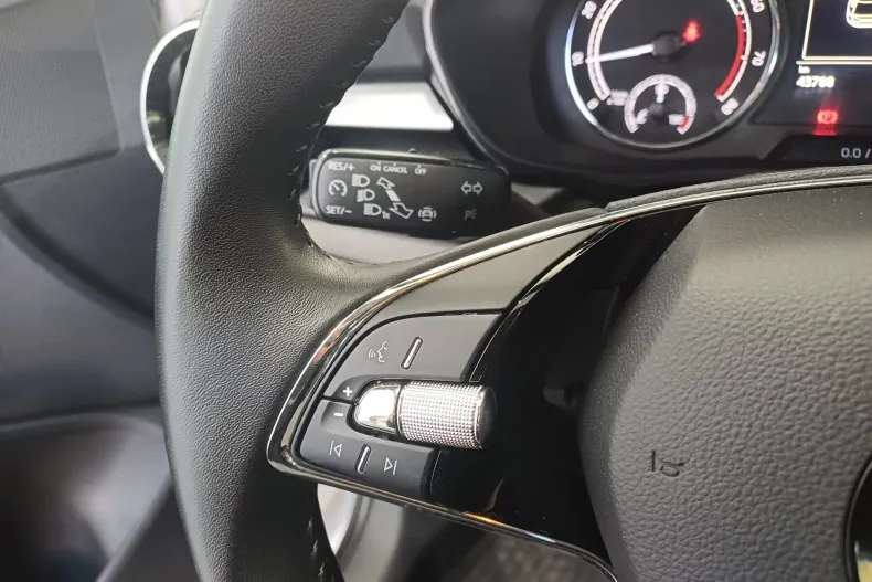 Skoda Fabia din 2023 cu 43.788 km - oferta SKO129832 - foto 12