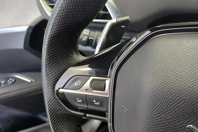 Peugeot 3008 din 2020 cu 75.346 km - oferta PEU129836 - foto 13