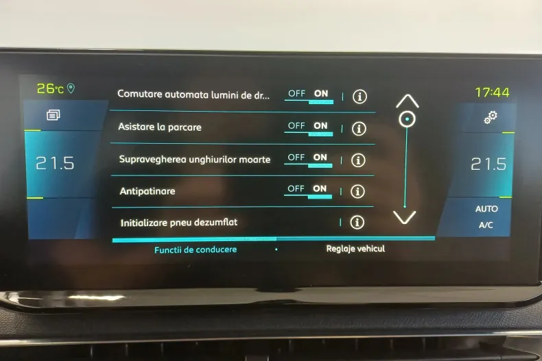 Peugeot 3008 din 2020 cu 75.346 km - oferta PEU129836 - foto 19