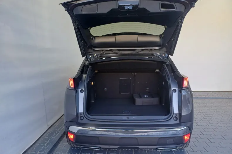 Peugeot 3008 din 2020 cu 75.346 km - oferta PEU129836 - foto 36