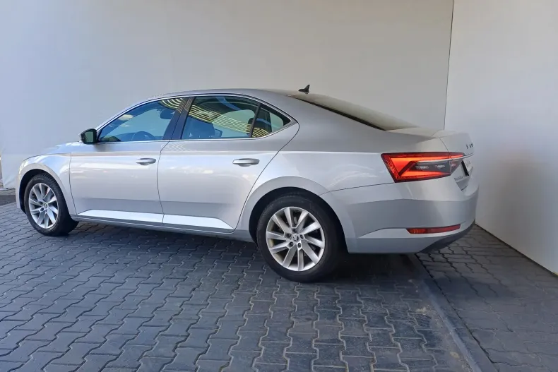Skoda Superb din 2020 cu 133.420 km - oferta SKO129838 - foto 3