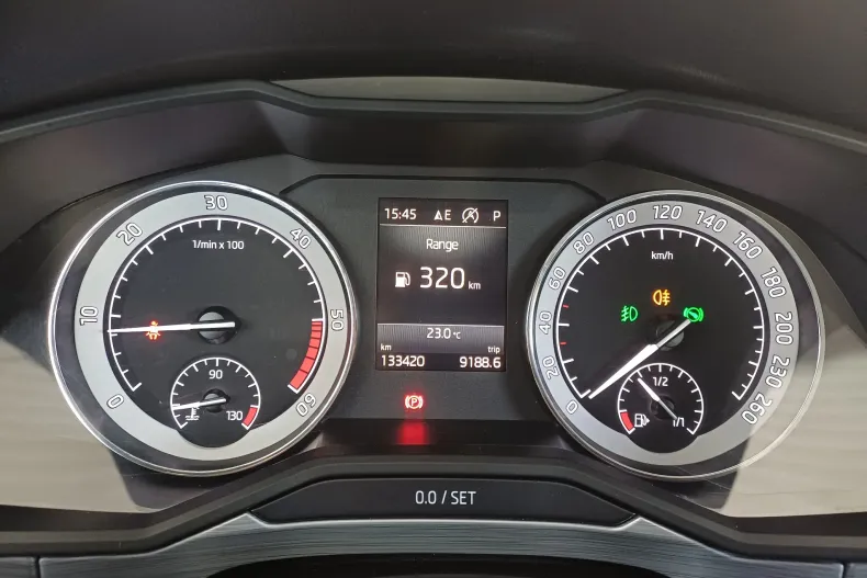 Skoda Superb din 2020 cu 133.420 km - oferta SKO129838 - foto 14