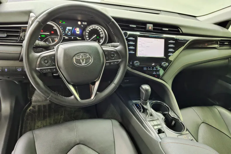 Toyota Camry din 2020 cu 50.244 km - oferta TOY129843 - foto 6