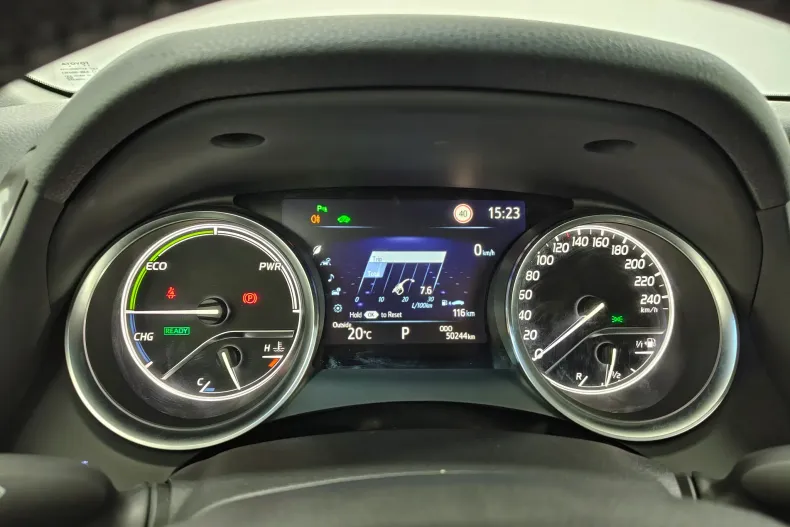 Toyota Camry din 2020 cu 50.244 km - oferta TOY129843 - foto 15