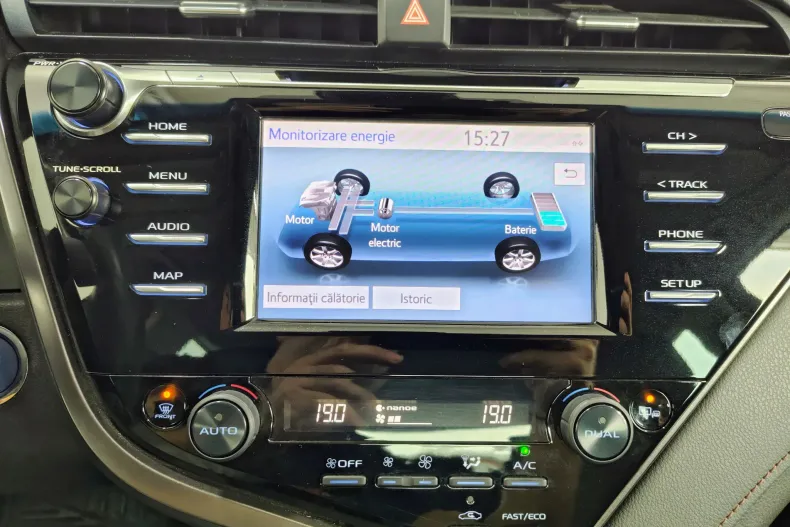 Toyota Camry din 2020 cu 50.244 km - oferta TOY129843 - foto 22