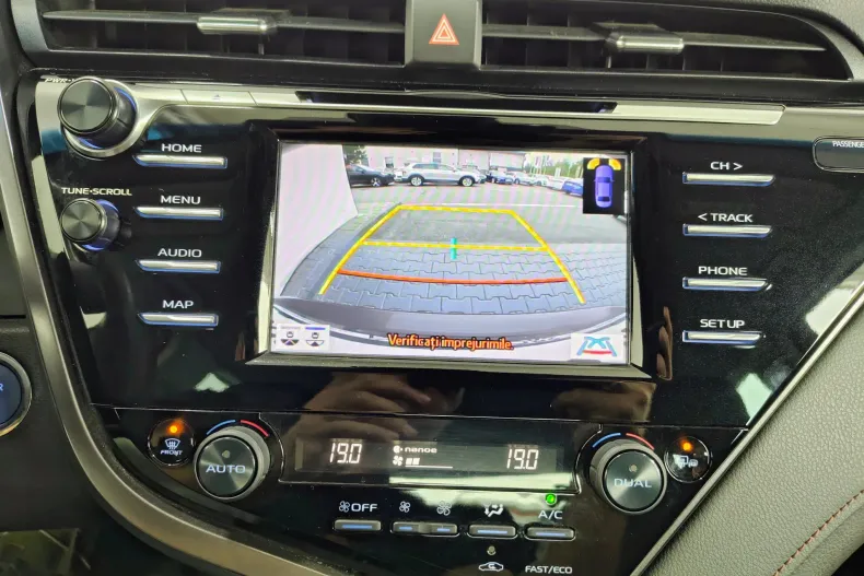 Toyota Camry din 2020 cu 50.244 km - oferta TOY129843 - foto 24