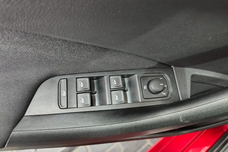 Skoda Scala din 2025 cu 4.288 km - oferta SKO129848 - foto 8