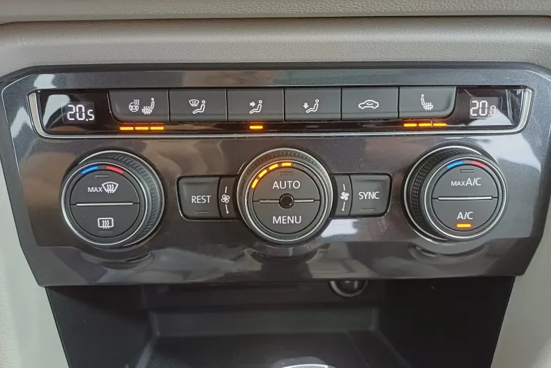 Volkswagen Tiguan din 2021 cu 66.191 km - oferta VOL129849 - foto 15