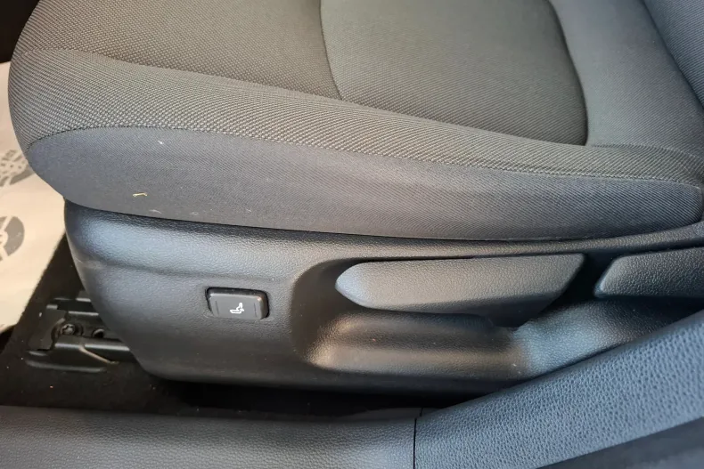 Toyota Corolla din 2020 cu 77.843 km - oferta TOY129851 - foto 11