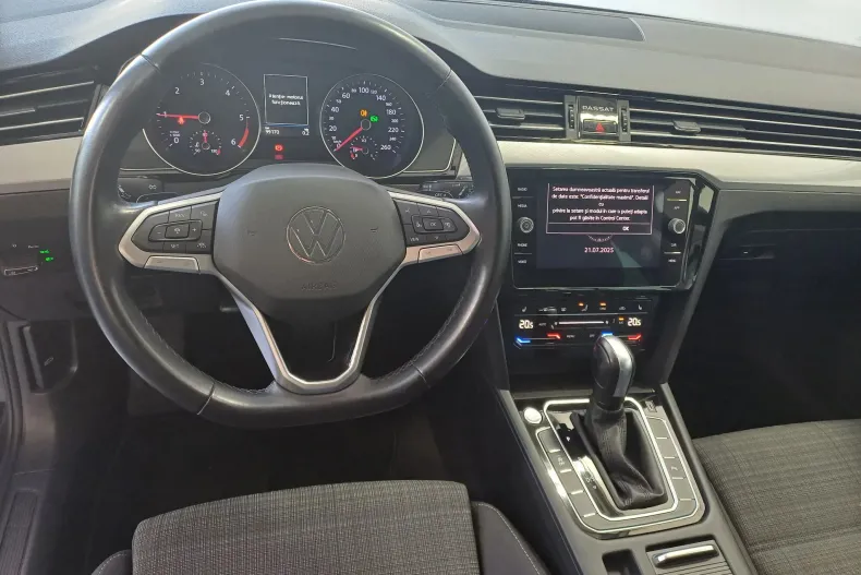 Volkswagen Passat din 2021 cu 99.170 km - oferta VOL129869 - foto 6