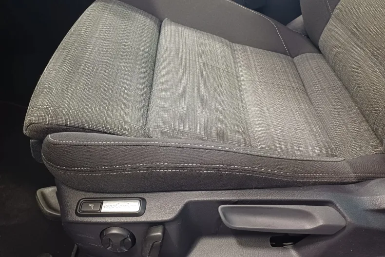 Volkswagen Passat din 2021 cu 99.170 km - oferta VOL129869 - foto 10