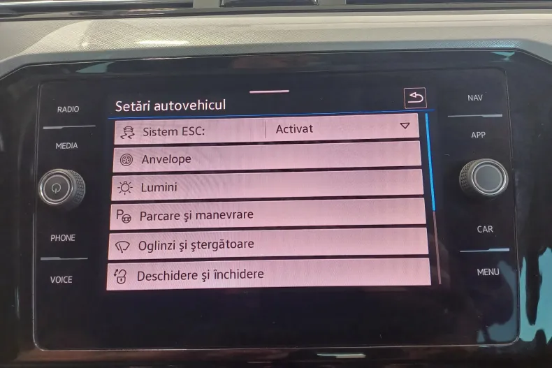 Volkswagen Passat din 2021 cu 99.170 km - oferta VOL129869 - foto 18