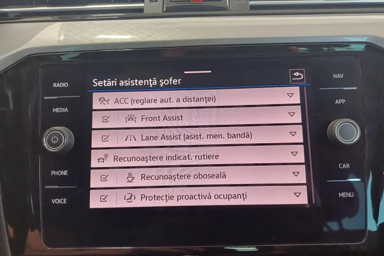 Volkswagen Passat din 2021 cu 99.170 km - oferta VOL129869 - foto 26