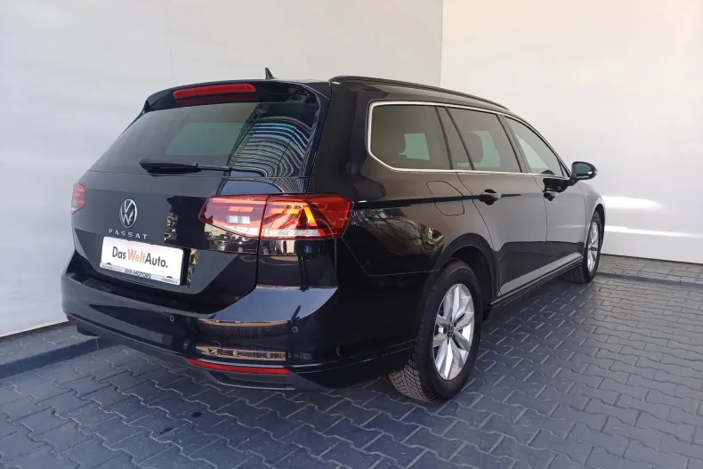 Volkswagen Passat din 2021 cu 99.170 km - oferta VOL129869 - foto 38