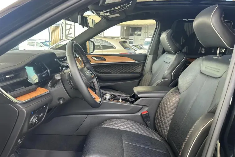 Jeep Grand Cherokee din 2024 cu 31.888 km - oferta JEE129882 - foto 14