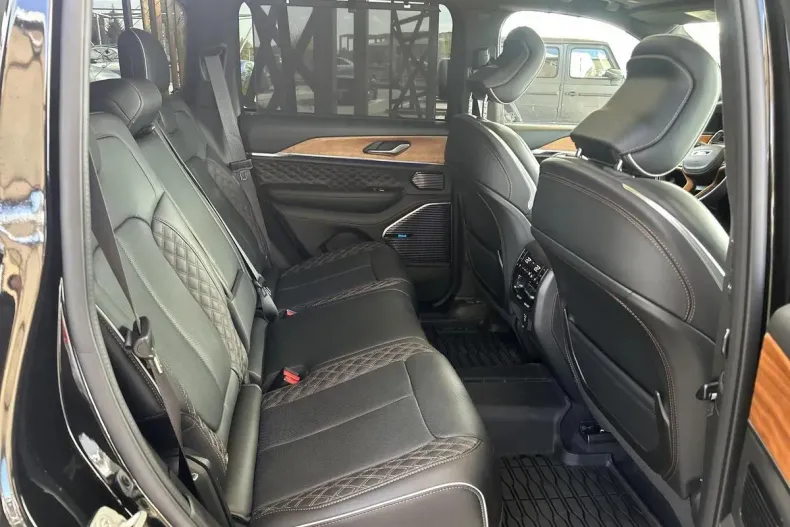 Jeep Grand Cherokee din 2024 cu 31.888 km - oferta JEE129882 - foto 15