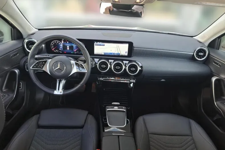 Mercedes-Benz A din 2025 cu 18.173 km - oferta MER129904 - foto 13