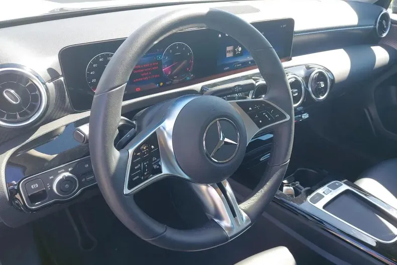 Mercedes-Benz A din 2025 cu 17.995 km - oferta MER129906 - foto 9