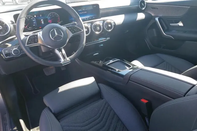 Mercedes-Benz A din 2025 cu 17.995 km - oferta MER129906 - foto 12