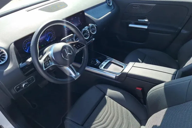 Mercedes-Benz EQA din 2024 cu 12.010 km - oferta MER129912 - foto 10