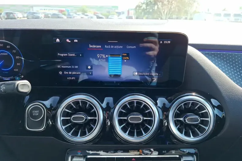 Mercedes-Benz EQA din 2024 cu 12.010 km - oferta MER129912 - foto 23