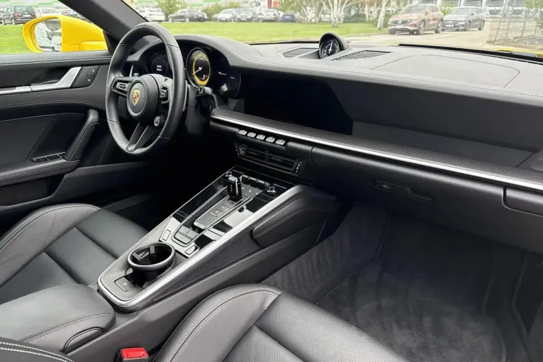 Porsche 911 din 2024 cu 6.604 km - oferta POR129913 - foto 10