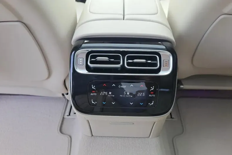 Mercedes-Benz S din 2024 cu 24.141 km - oferta MER129914 - foto 21